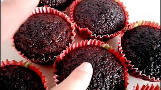 مادلين بالشكولاطة خفيف ولذيذ و سريع التحضير يذوب في الفم recette madeleine au chocolat moelleux [upl. by Iemaj311]