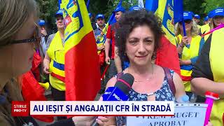 Sute de CFRiști au protestat în București și cer măriri salariale [upl. by Aubin]