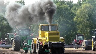 Советский трактор K700 КИРОВЕЦ против всех  Soviet tractor K700 KIROVETS against all [upl. by Anitnoc]