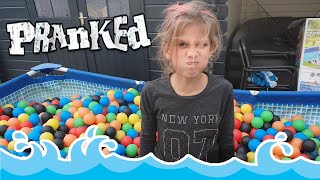 KINDEREN HARD GEPRANKED IN DE BALLENBAK KOETLIFE VLOG [upl. by Tomas]