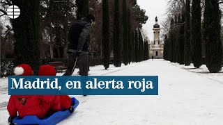 Madrid en alerta roja por nevadas por primera vez cierra El Retiro y otros ocho parques [upl. by Godbeare]