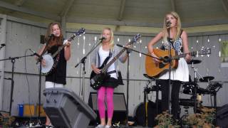 Moa amp Ebba Andersson amp Jonna Mellblom  The Wayfaring Stranger  Gamleby [upl. by Maxie]