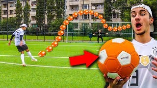 DIESER BALL IST KRANK EXTREME FUßBALL CHALLENGE [upl. by Enylhsa879]