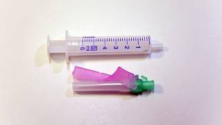 Instructievideo Zorg  Injectiespuit [upl. by Mehalick]