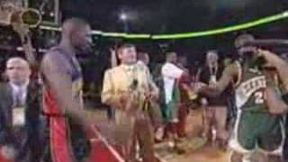 2003 NBA Dunk Contest  Jason Richardsons Final Dunk [upl. by Lucey41]