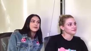 Camila Mendes ensinado Lili a falar português [upl. by Kamal831]