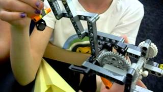 Awesome LEGO technics with gears  extending arm [upl. by Raddi777]