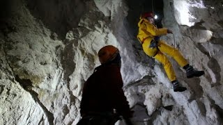 Corso di introduzione alla speleologia  Centro di Speleogia Montelago [upl. by Isnyl]