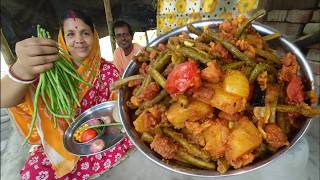 একদম মজাদার বরবটি আলুর ঝাল ঝাল রেসিপি একবার এইভাবে বাড়িতে বানিয়ে দেখুন  Borboti Aloo Recipe [upl. by Ghiselin]