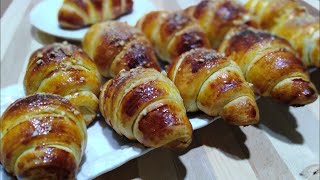 Croissant هذا الكرواسون الي غدي تولي معتمدة عندك ناجحة مورقة بدون عجين مورق بطريقة بسيطة و ناجحة [upl. by Hanima]