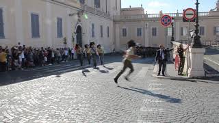 Cambio della Guardia al Quirinale con i Bersaglieri [upl. by Trant]