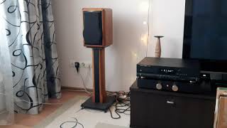 Densen B100  Sonus Faber Minuetto [upl. by Milissent]