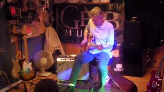 Buzz Feiten Guitar Clinic at Gelb Music 2014 Part 1 [upl. by Ahsain]