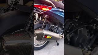 Piaggio Beverly 400 HPE  Akrapovic [upl. by Alaaj829]