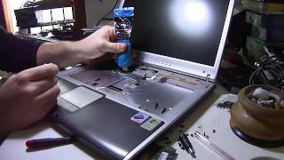 Risolvere problema arresto improvviso pc portatile notebook fujitsu amilo m7440 smontare repair [upl. by Ayalahs574]