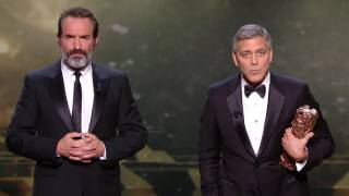 Jean Dujardin traducteur officiel de George Clooney  César 2017 [upl. by Anairt]