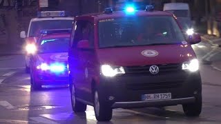 Rettungshunde Vier Fahrzeuge BRH Hamburg auf Einsatzfahrt [upl. by Leber]