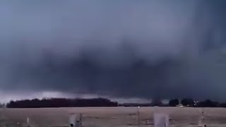 Footage tornado in Ohio Wapakoneta extremely dangerous [upl. by Iniffit476]