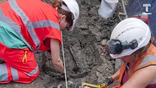 Who is the booted man 500yearold medieval skeleton unearthed  Londons Super Sewer [upl. by Anilesor831]