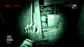 Guia Outlast  objetivo 3  Vuelve a poner en marcha el generador del sotano [upl. by Sethi127]