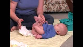 Tips for Changing Diapers of a Newborn Baby [upl. by Frisse]