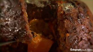 How to make Heston Blumenthals Christmas pudding [upl. by Sorcha20]