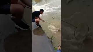 Trap hand fishing ‘ river fishing fishing handfishing fish netfishingtrap fishingtips fishtrap [upl. by Olenta794]