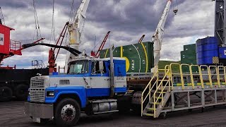 Unloading A Rebar Ship In A Pennsylvania Steel Mill With Our 1984 Ford LTL9000 [upl. by Akkinahs]