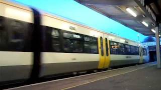 Class 465 departs Charlton [upl. by Theola]