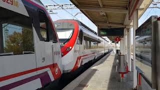 RENFE Class 465  010510  026526 departing San Cristóbal De Los Angeles Station on 261123 [upl. by Acinorev]