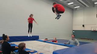 Trampolinspringen als Koordinationstraining [upl. by Idoj]