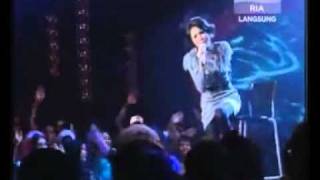 Lagu Segalanya Pasti Aida Agil  Konsert AF9 Minggu 5  Fina AF9  7 May 2011 [upl. by Leirum]