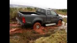 Toyota Hilux 25 Xtra Cab Offroad Test Quadjournal [upl. by Hgielar]