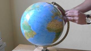 How to change a lightbulb in an Insight Guides Globe [upl. by Karin]