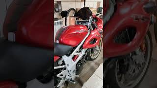 Suzuki tl 1000 s vs Honda vtr 1000 [upl. by Peyton968]