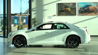 كرايسلر 300S اللون الابيض لون جميل جداً ، تغطية سريعة مع السعر chrysler 300 S [upl. by Gile]