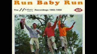 The Newbeats  Run Baby Run Back into my Arms [upl. by Dahlia]