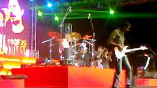 Kaisay Jiyein Live Perfomance  RoXeN The BaNd [upl. by Nyahs257]