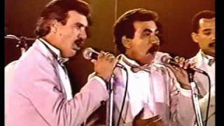 El Gran Combo  Esos ojitos negrosavi [upl. by Eldoree]