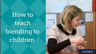 Read Write Inc Phonics Ruth Miskin on how to teach blending to children [upl. by Anirtep]