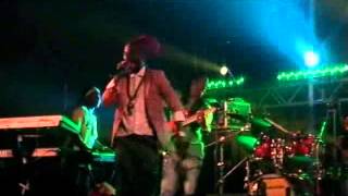 SIZZLA  JUST ONE OF THOSE DAY DRY CRY  GIVE ME A TRY  ROMA LIVE ATLANTICO  24 MARZO 2012 [upl. by Aihseym716]