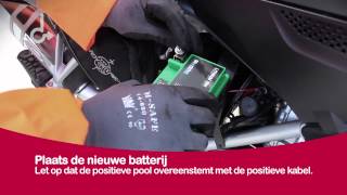 Hoe motorbatterijaccu vervangen [upl. by Obrien]