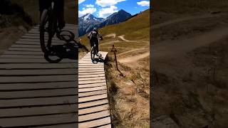 Trails fahren gehtBremsspuren machen nicht 🤔mtb shorts downhillmtb mtbfails mtbgirls mtbfun [upl. by Damha872]