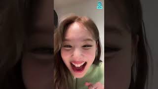 Twice Nayeon Vlive ENG SUB  INDO SUB 220204 Nayeon Vlive [upl. by Sells119]