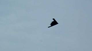 B2 Bomber Flyover  Chicago Air Show 81807 [upl. by Surat471]