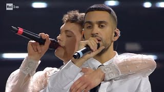 Mahmood e Blanco  Brividi  Sanremo Winner 2022 live video completo [upl. by Dnama]