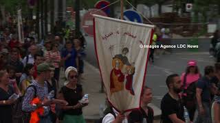 Pentecôte 2018 Pèlerinages de Tradition Traversée de ParisFrance  21 Mai 2018 [upl. by Carlene640]