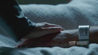 Castle 7x01 quotDrivenquot Castle Beckett Caskett Touching Hosiptal Scene [upl. by Gawain]