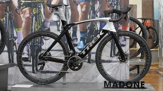 TREK Madone SLR 7 eTap 2020 [upl. by Zeuqirdor]