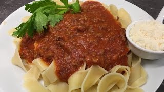 Sauce bolognaise Cuisine par Cedric et Seb [upl. by Annerahs]